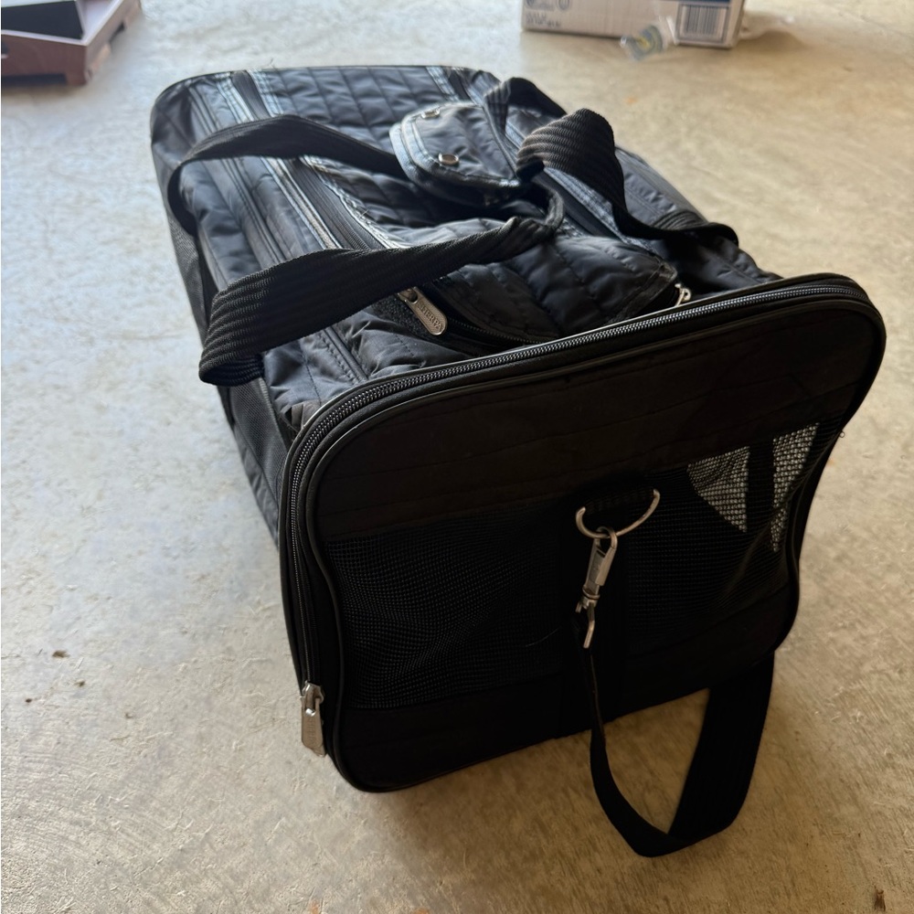 Black Quilted Sherpa Pet Carrier Bag size large